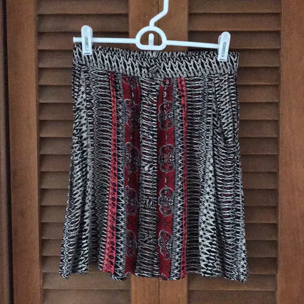 multi-color skirt with pockets!!